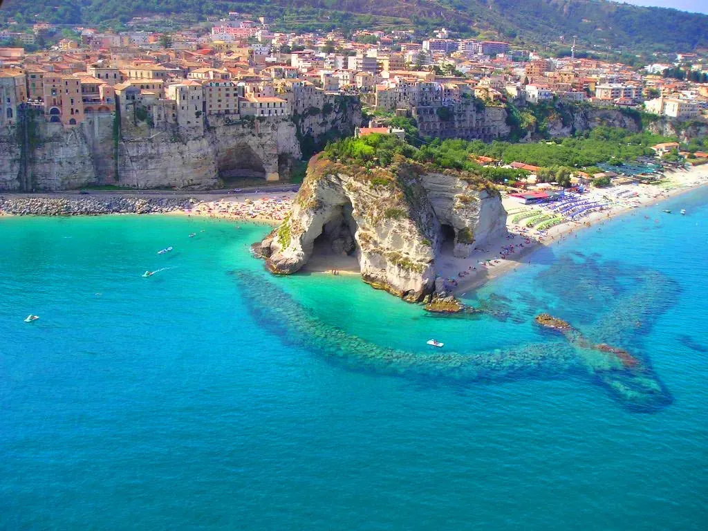 Tropea a Kalábria na vlastnú päsť: Nočný zádrhel s vlakmi, ceny a výlety v okolí
