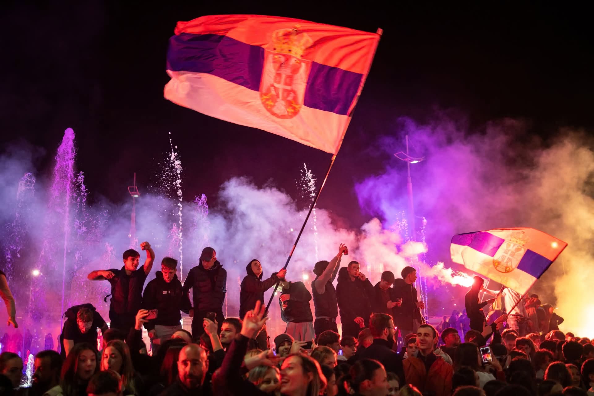 Kto zasadne na prezidentský trón po študentskom prevrate?